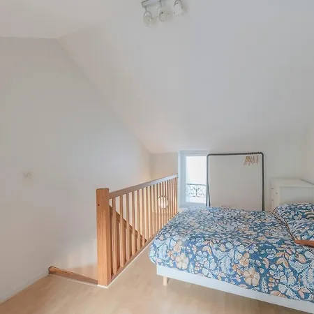 Duplex Hyper Center 아파트